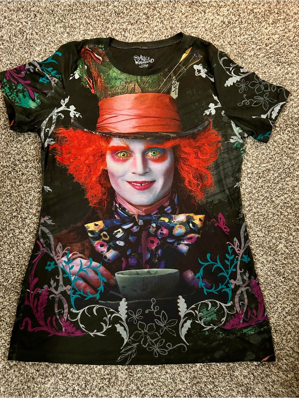 Vintage Disney Alice in Wonderland Mad Hatter Black Graphic Top